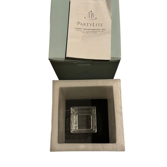 PartyLite Simply Square Wax Luminary L2310 w/ Glass Votive Holder Candle NEW - Picture 2 of 6